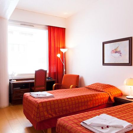 Hotel Aadankosio à Joensuu Extérieur photo